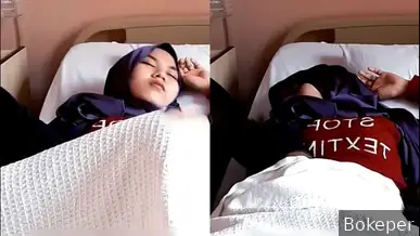 Kocokin Memek Adek Indo Lagi Tidur Pulen Sampe Basah